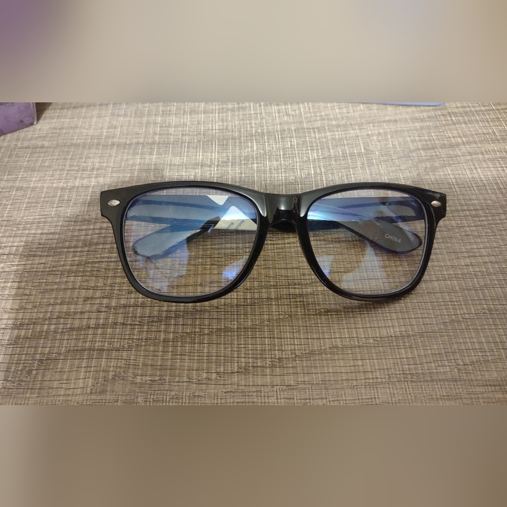 Blue light glasses